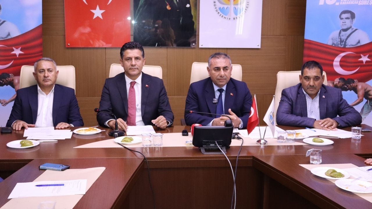 10. Geleneksel İsmet Atlı Karakucak Güreşleri Kozan’da Yapılacak (1)