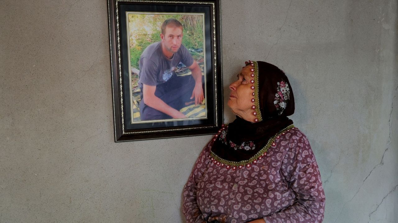 14 Yıldır Kayıp Oğlunu Bekliyor (1)