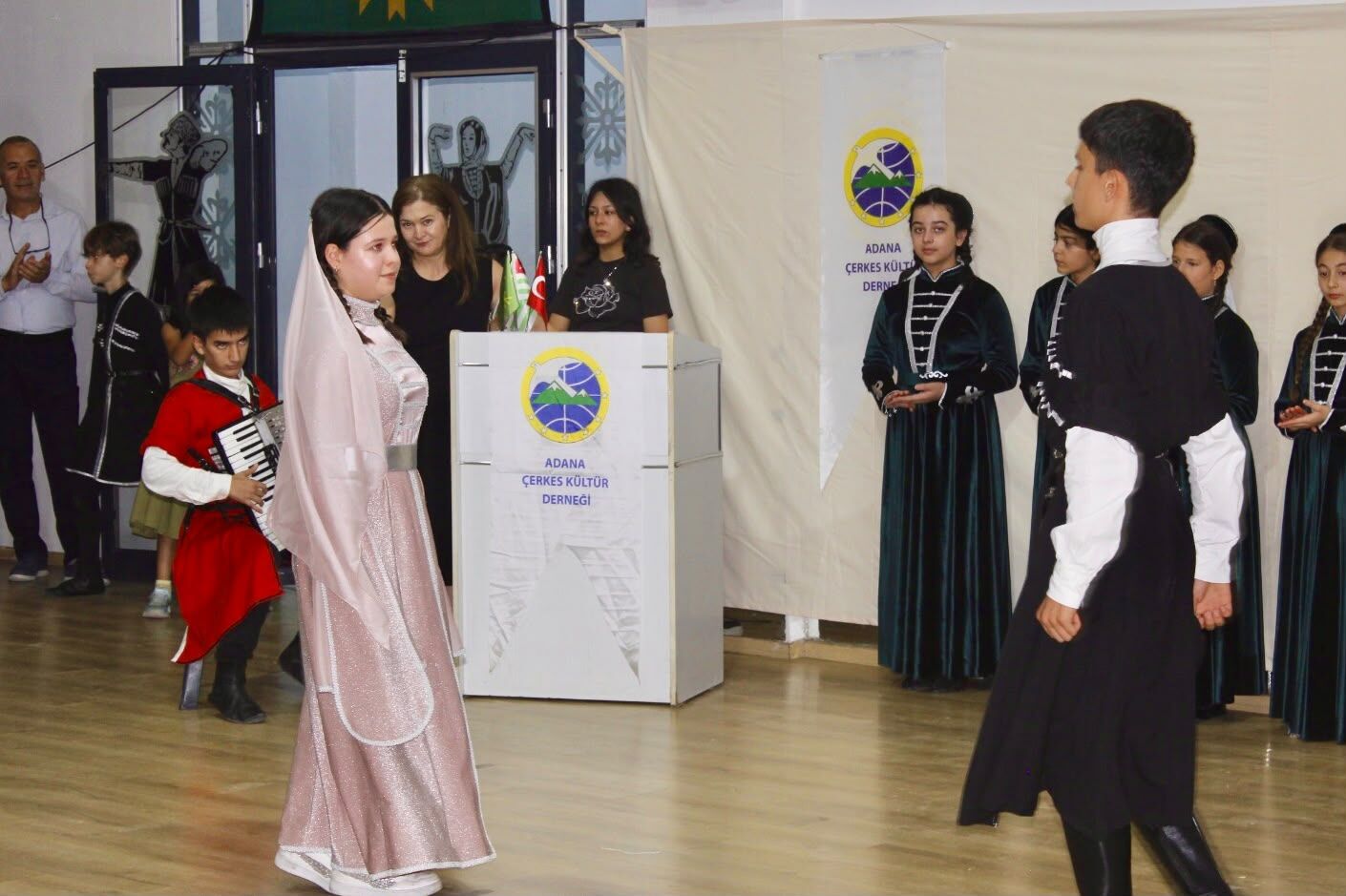 Adana Çerkes Kültür Derneği Yeni Sezona Coşkuyla Merhaba Dedi (1)