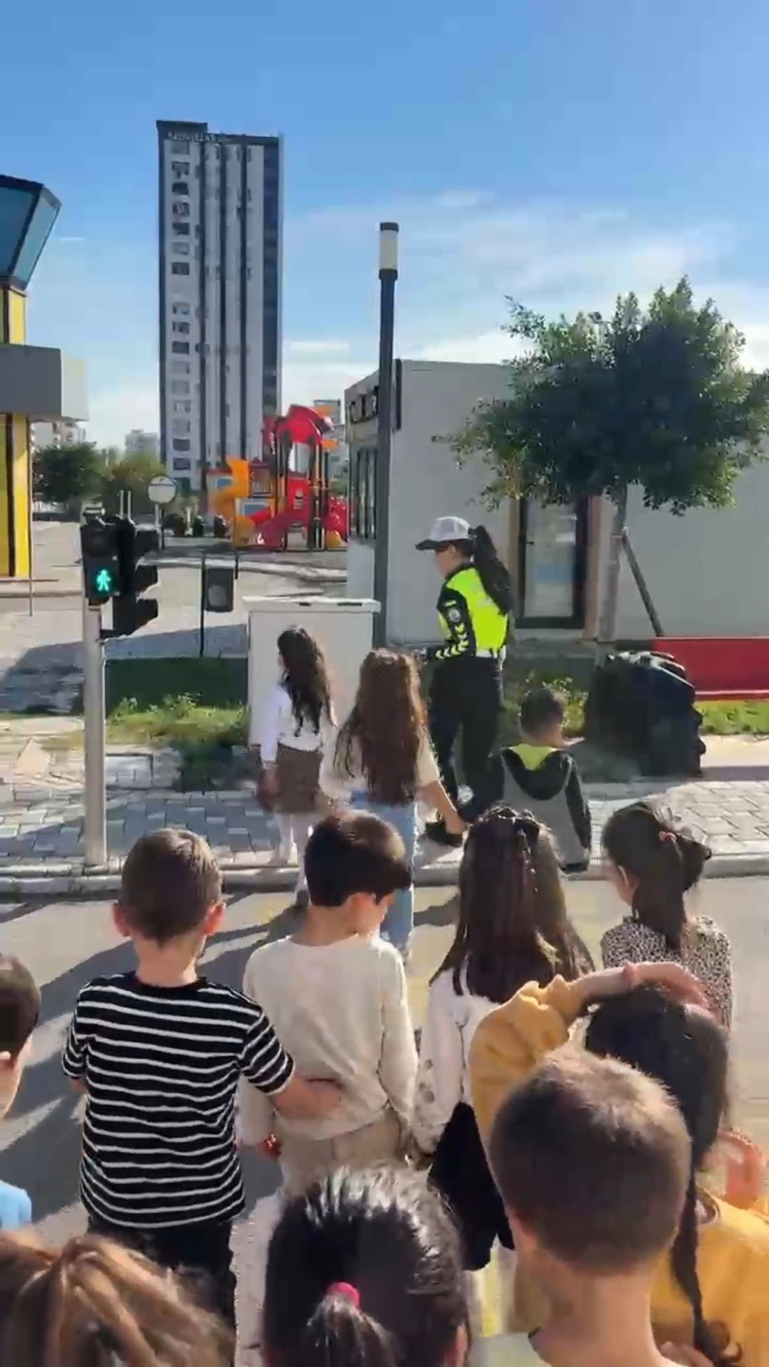 Adana Emniyeti’nden çocuklara özel trafik eğitimi