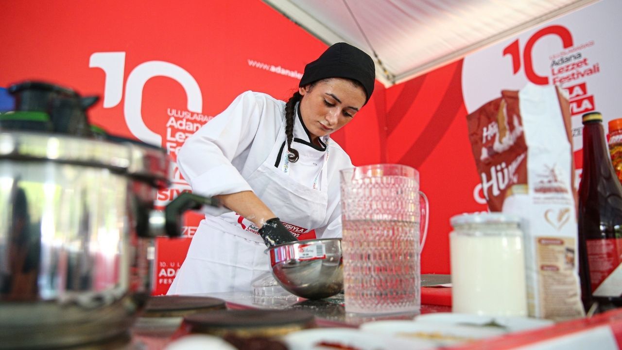 Adana Lezzet Festivali'nde Genç Şefler Yarışması Heyecanı Yaşandı (1)