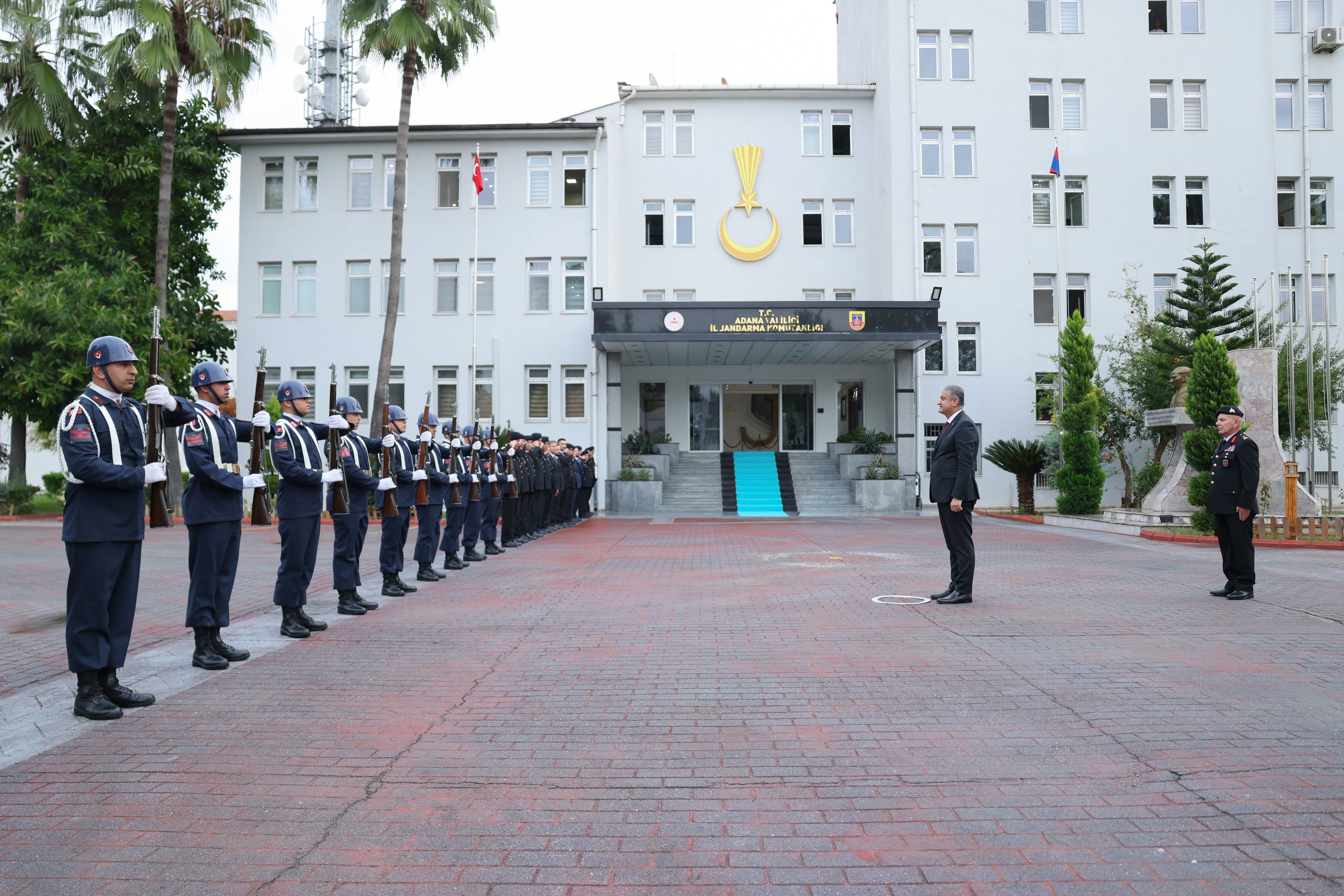 Adana Valisi Mustafa Yavuz'dan İl Jandarma Komutanlığına Ziyaret (2)