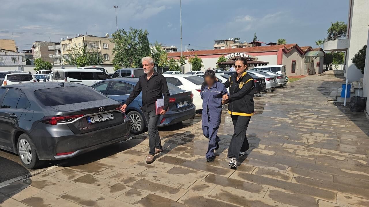 Adana’da 10 Bin Lira Ve Çeyrek Altın Çalan Kadın Tutuklandı (1)
