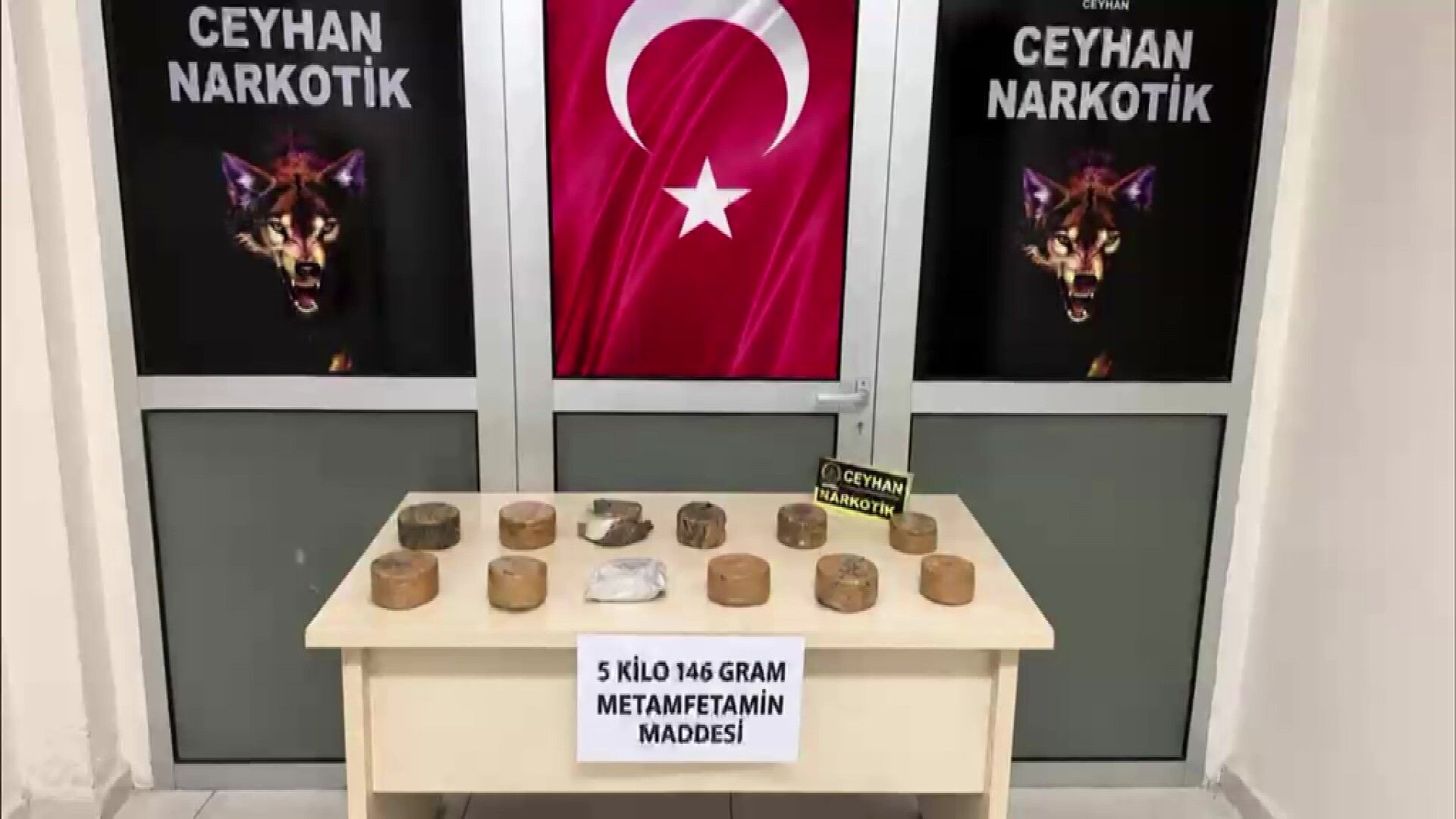 Adana’da 8 Kilo Metamfetamin Ele Geçirildi 12 Kişi Tutuklandı (2)