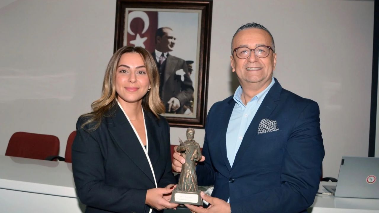 Adana’da Cumhuriyet Söyleşisi Atatürk’ün Bilim Anlayışı Ele Alındı
