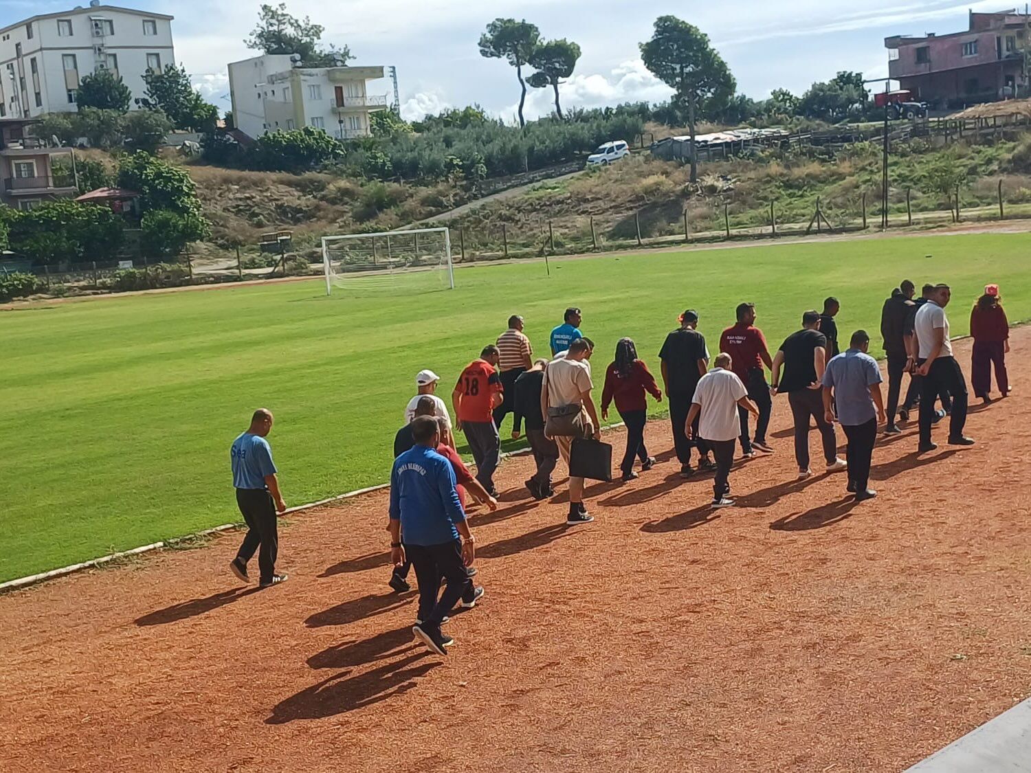 Adana'da Dünya Yürüyüş Günü'nde Anlamlı Etkinlik Engelsiz Adımlar Sağlık Için Yürüdü (1)