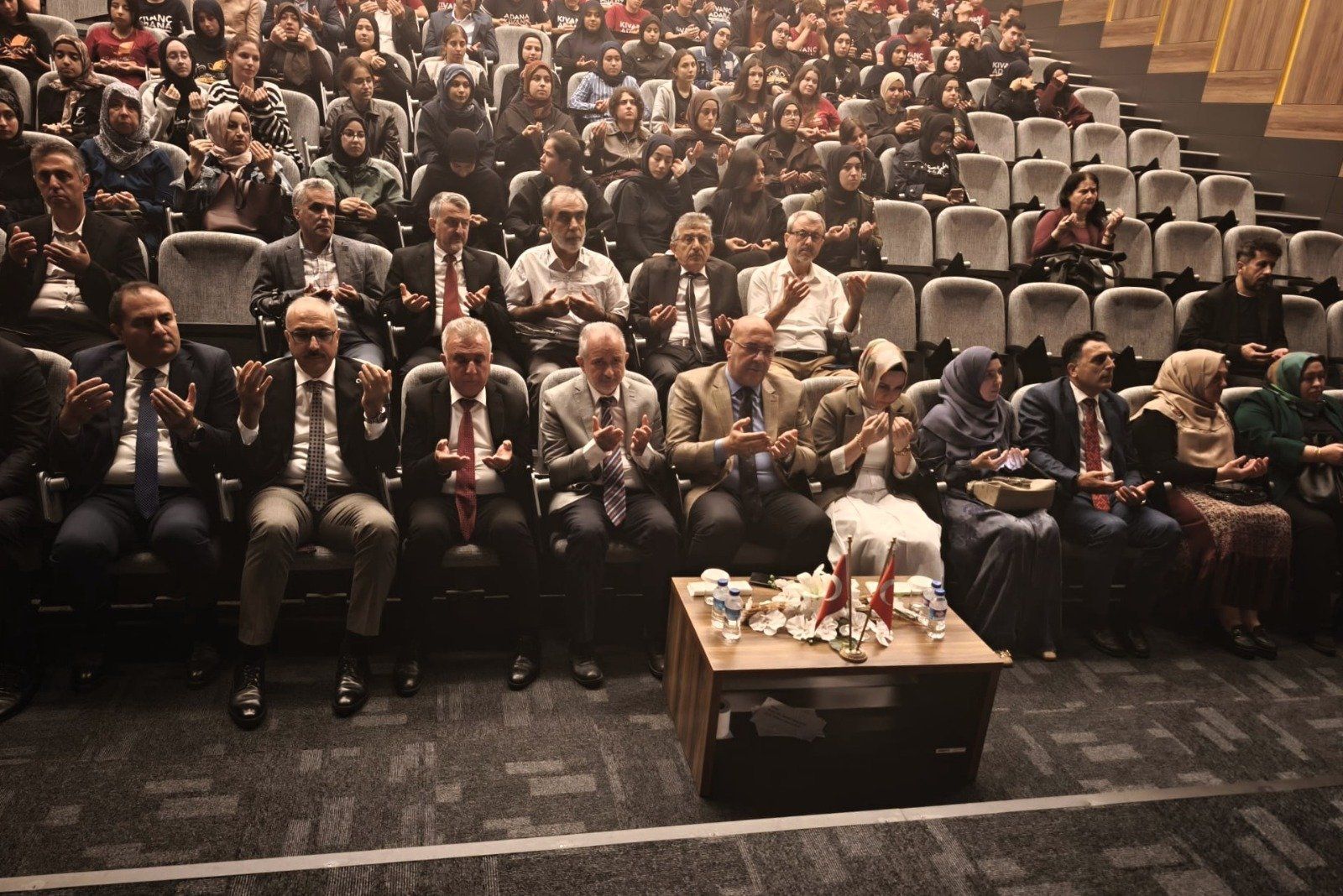 Adana'da imam hatip okullarının kuruluş yıl dönümüne özel program