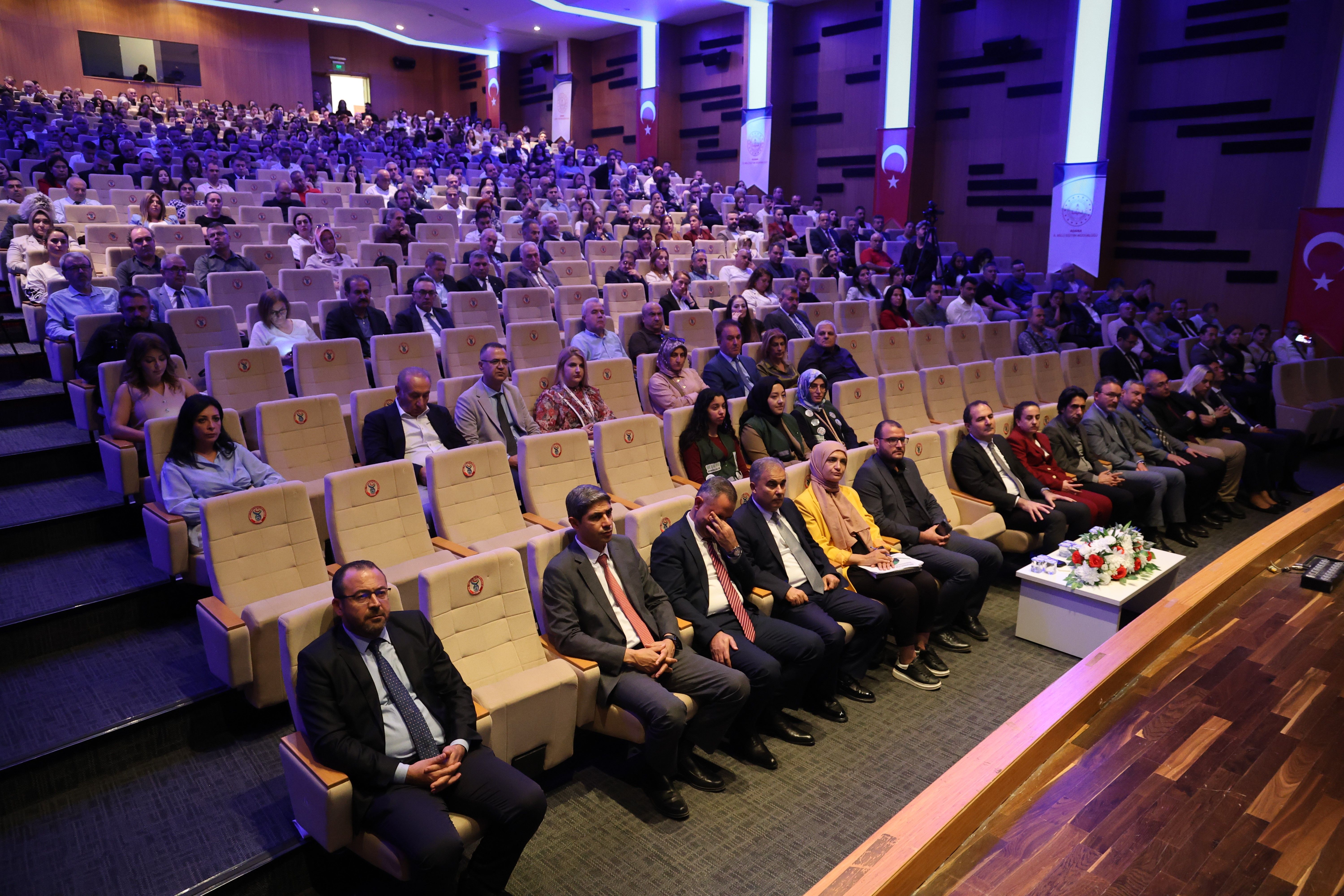 Adana'da Okul Güvenliği Ve Bağımlılıkla Mücadele Masaya Yatırıldı (2)
