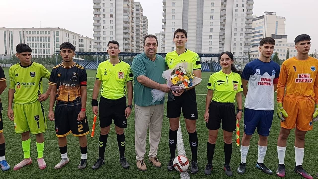 Adana'da U 19 Ligi Heyecanı Başladı Yeni Sezon Açılışı Törenle Yapıldı