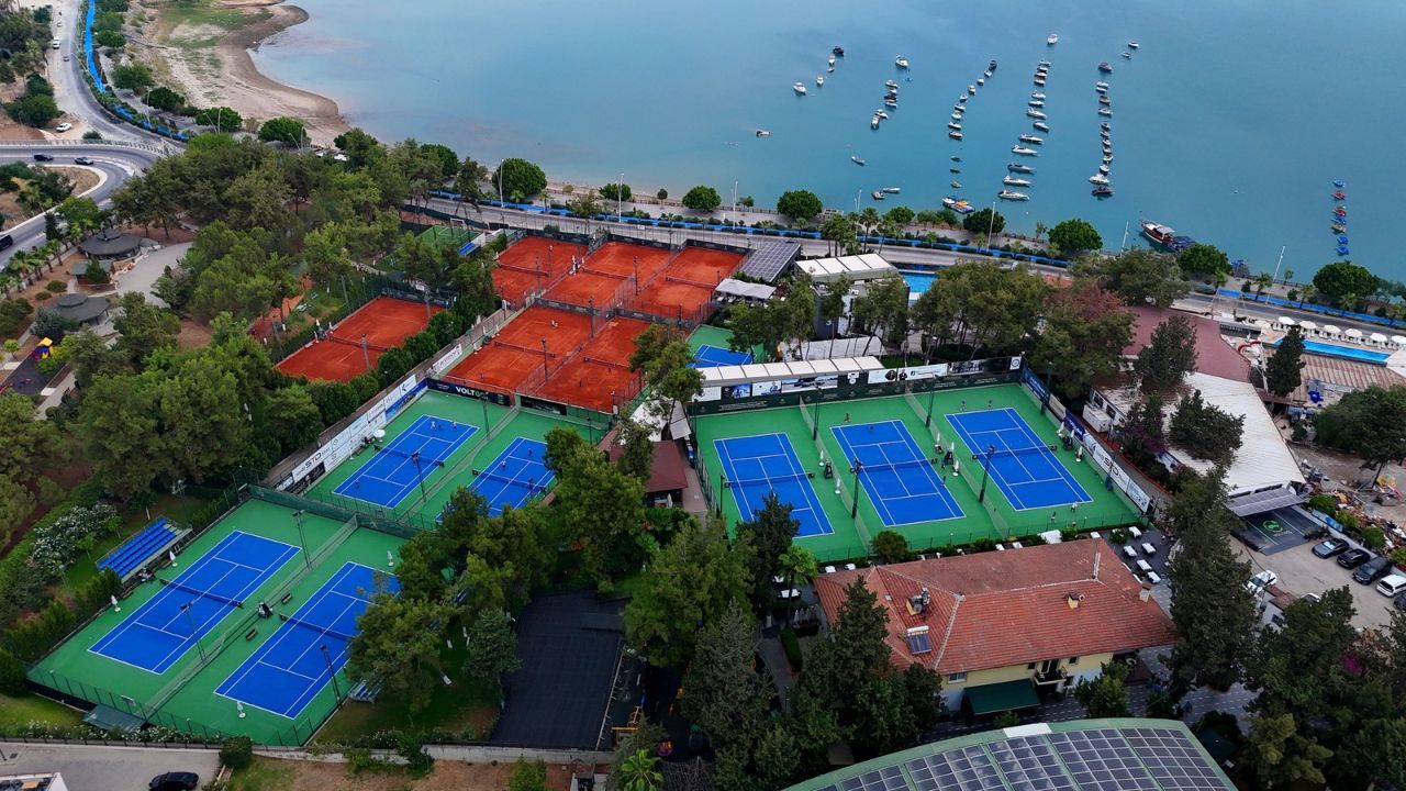 Adana'daki Tenis Kulübü, Yeni Şampiyonlar Yetiştirmeyi Hedefliyor