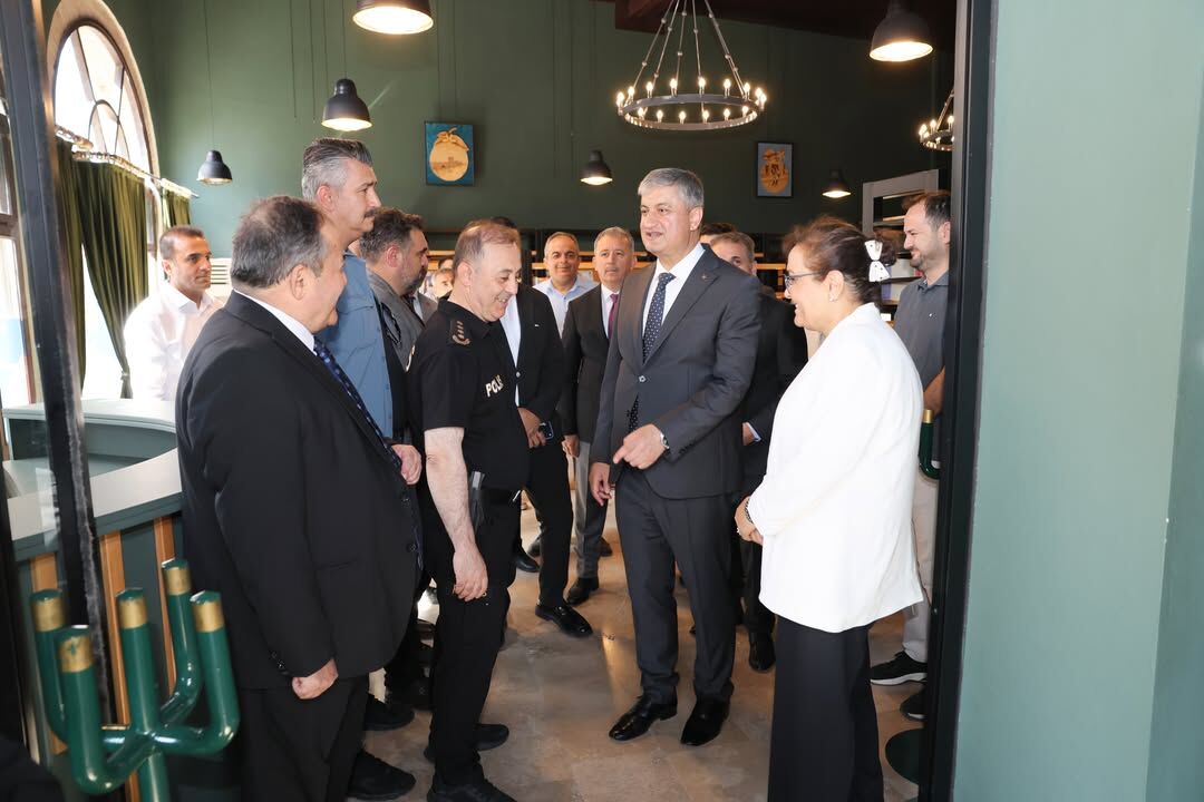 Adana'nın Tarihi Tuzhan'ı Gençlerin Buluşma Noktası Oluyor! (2)