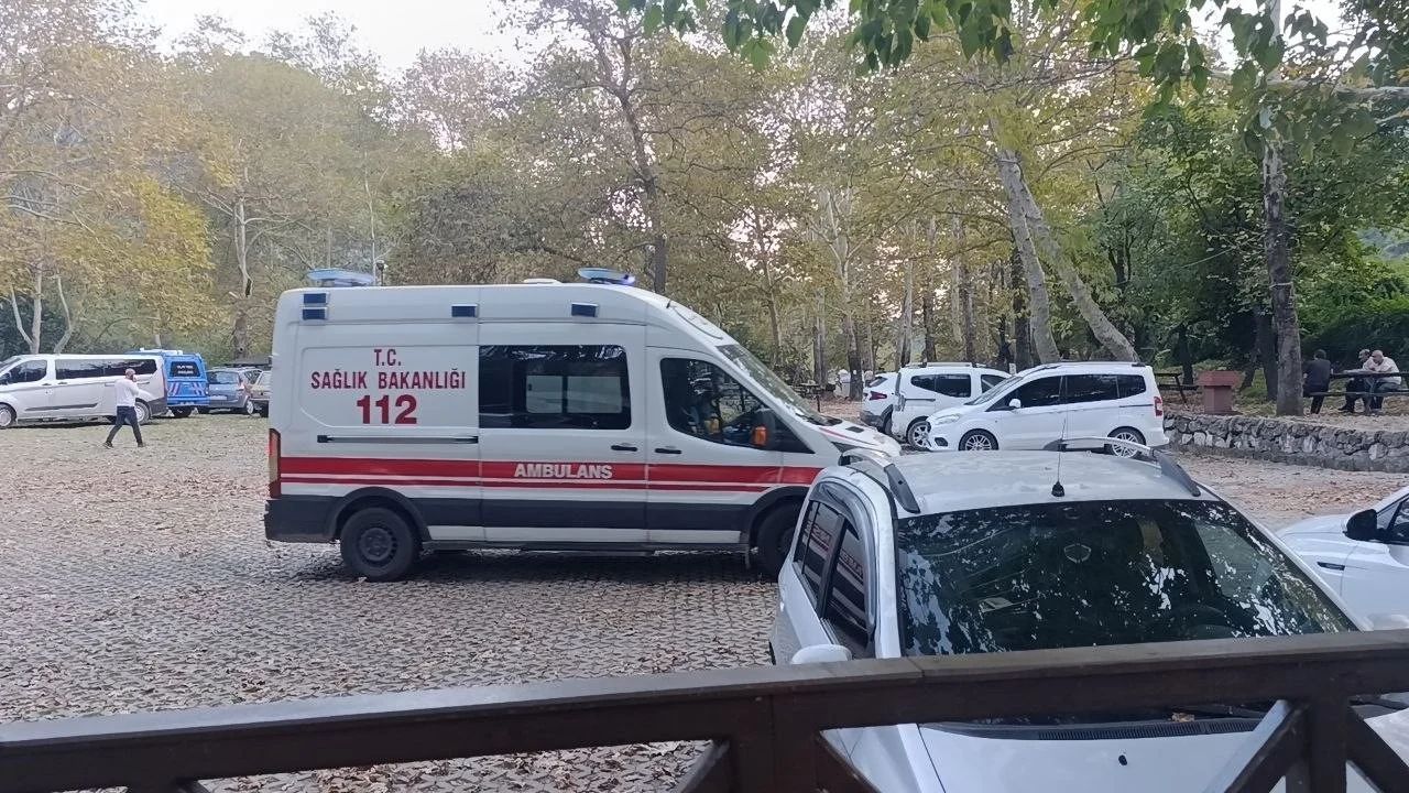 Ailesiyle Piknikteyken Tüfekle Vurulan Genç Kız Hayatını Kaybetti (1)