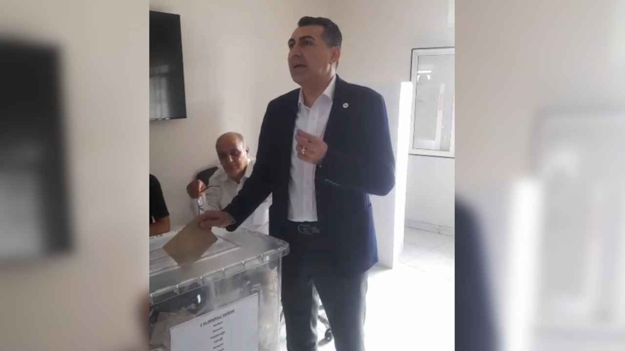 Anıl Tanburoğlu oyunu Yüreğir'de kullandı: “Mücadeleye adayız”