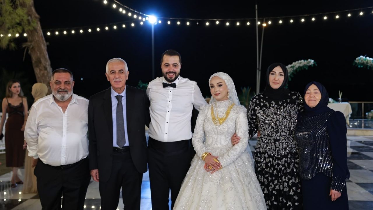 Aslı Ve Adnan Çifti Görkemli Bir Düğünle Dünyaevine Girdi