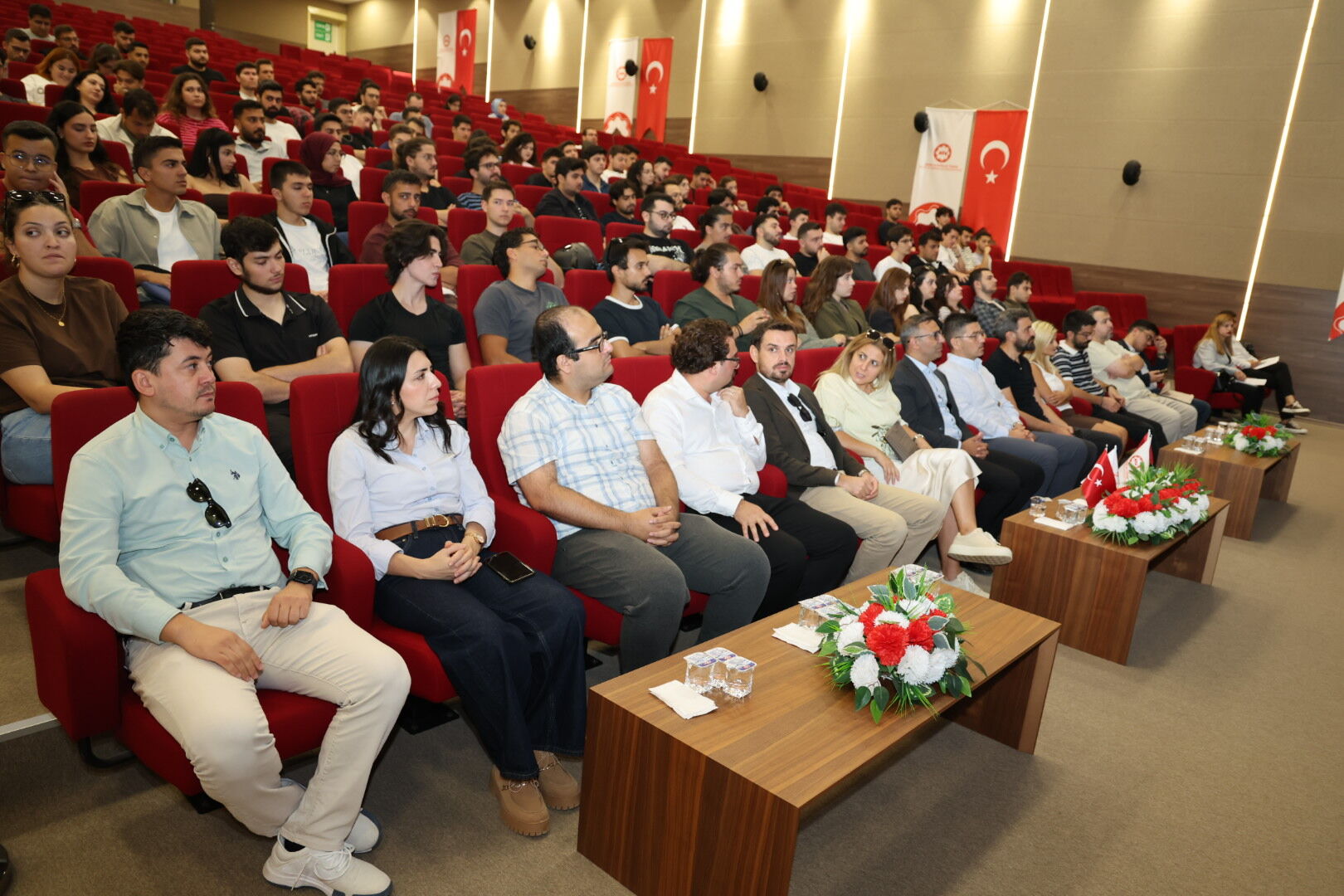 Atü'de Geleceğin Mühendisleri Meslek Odalarıyla Buluştu Mesleğini Keşfet Etkinliği (2)
