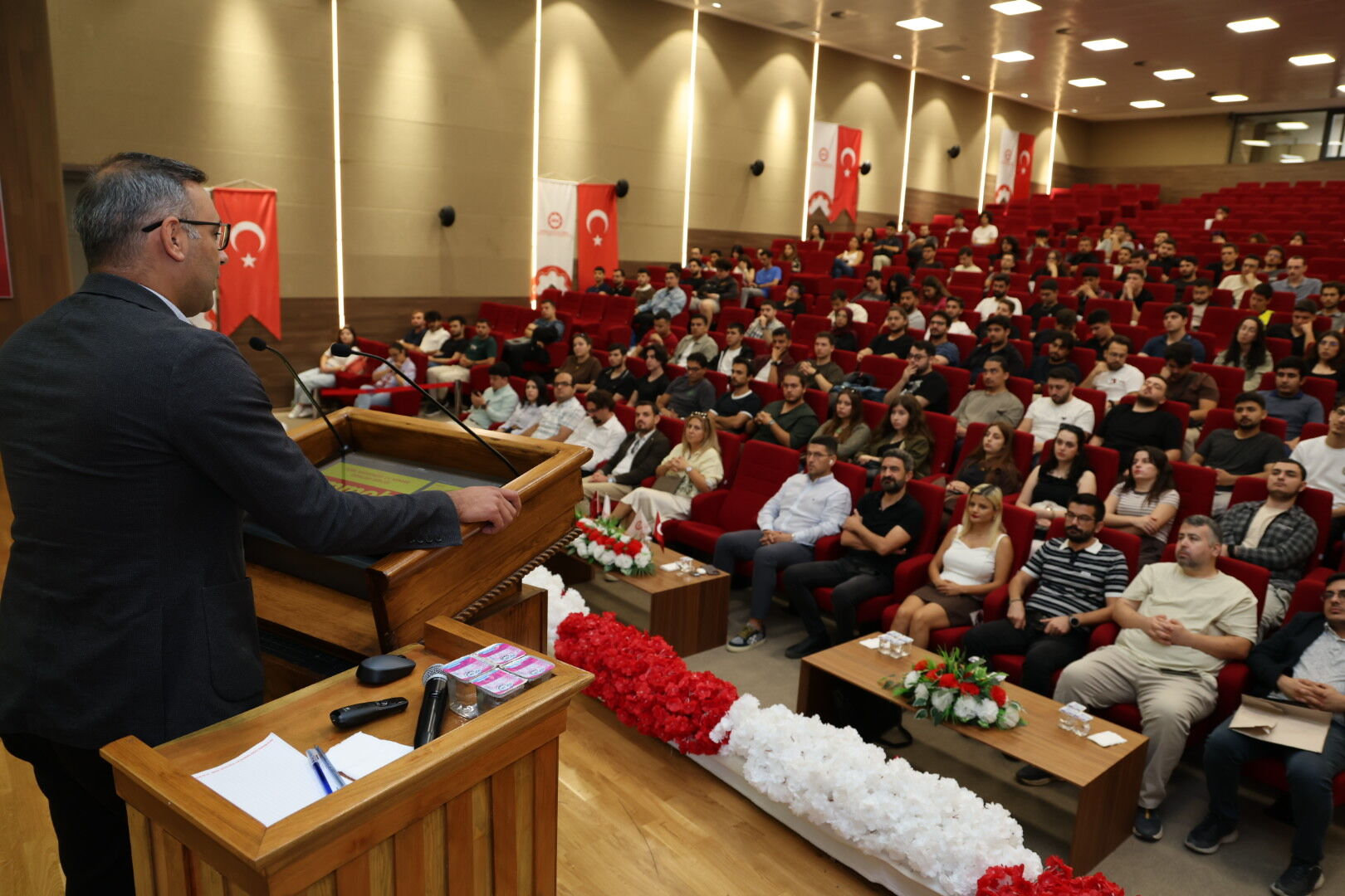 Atü'de Geleceğin Mühendisleri Meslek Odalarıyla Buluştu Mesleğini Keşfet Etkinliği (3)