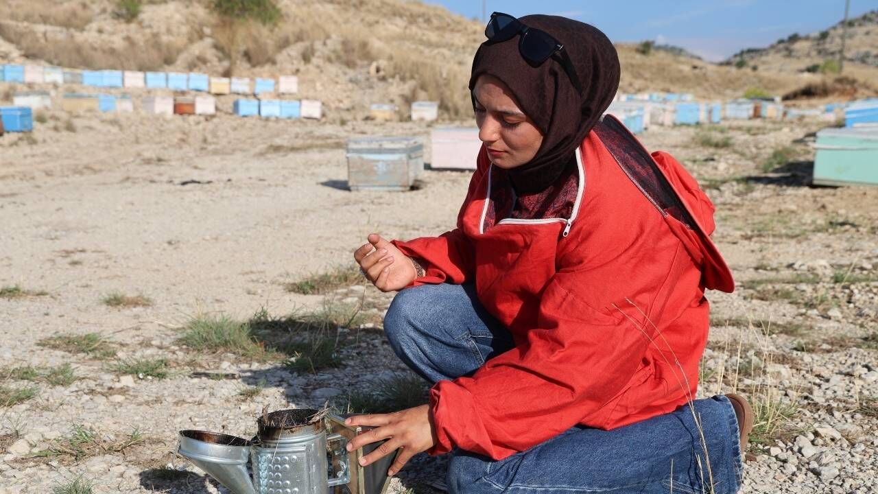 Babasından Öğrendi, Bin Kovanlık Iş Kurdu (3)