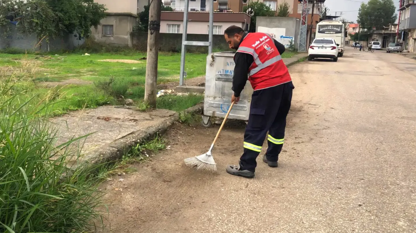 Ceyhan'da Temizlik Seferberliği Daha Temiz Bir Ceyhan Için Çalışıyoruz (2)