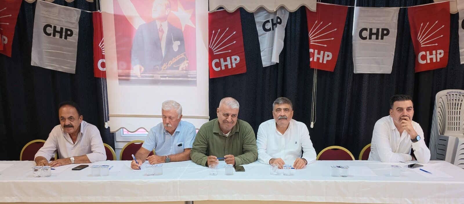 Chp Çukurova’da Yeni Yönetim Kolları Sıvadı (1)