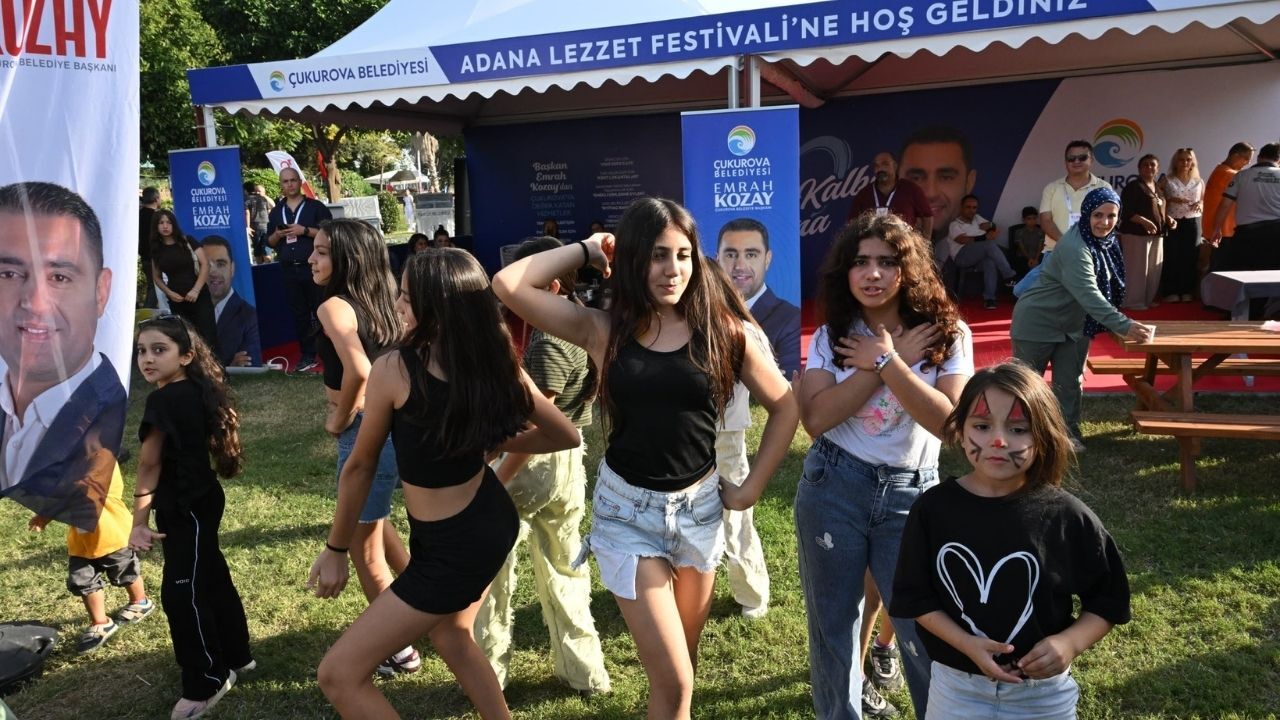 Çukurova Belediyesi Adana Lezzet Festivali'nde Ziyaretçilerini Ağırlıyor (1)