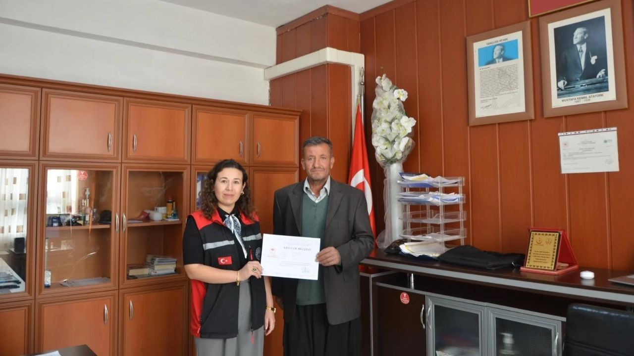 Feke’de Üreticilere Güvenli Traktör Sürüş Eğitimi Tamamlandı (2)