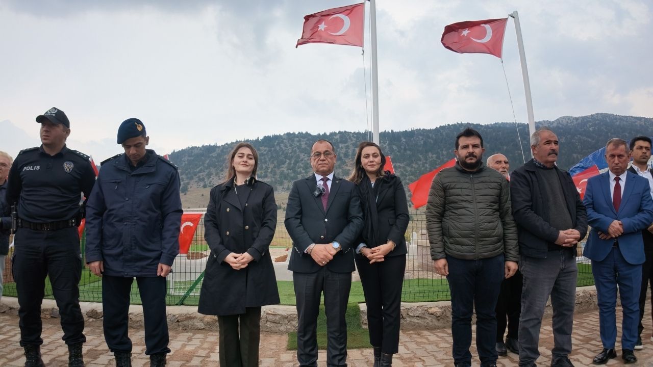İki Şehidin Asırlık Mezarları Şehitliğe Dönüştürüldü (1)