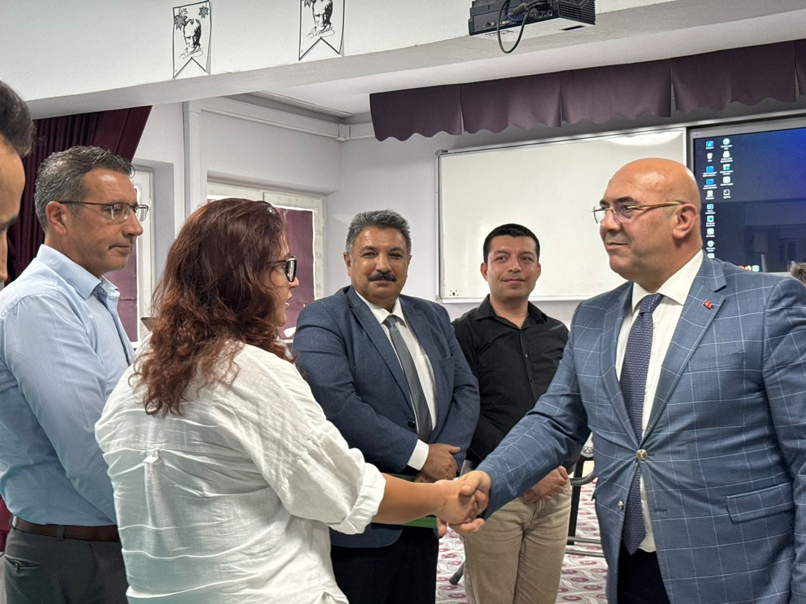 İmamoğlu'nda eğitim masaya yatırıldı: Okulların sorunları görüşüldü