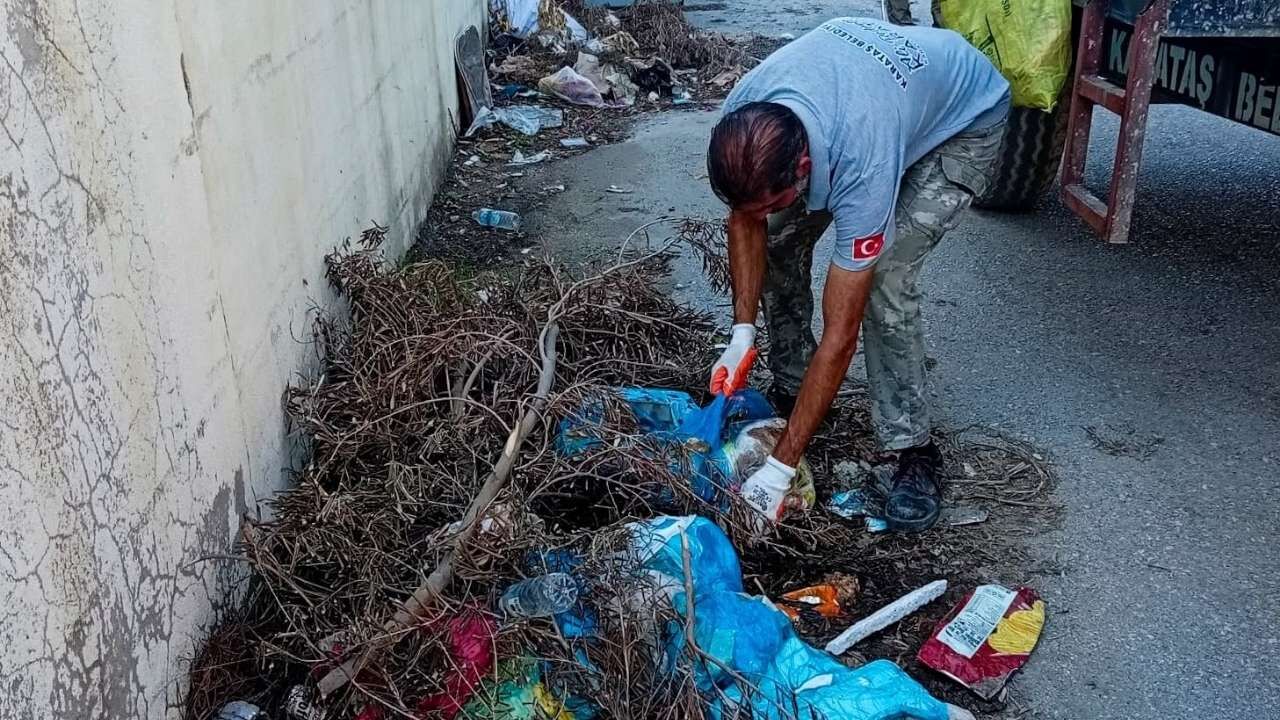 Karataş'ta Belediye Ekipleri Teyakkuza Geçti