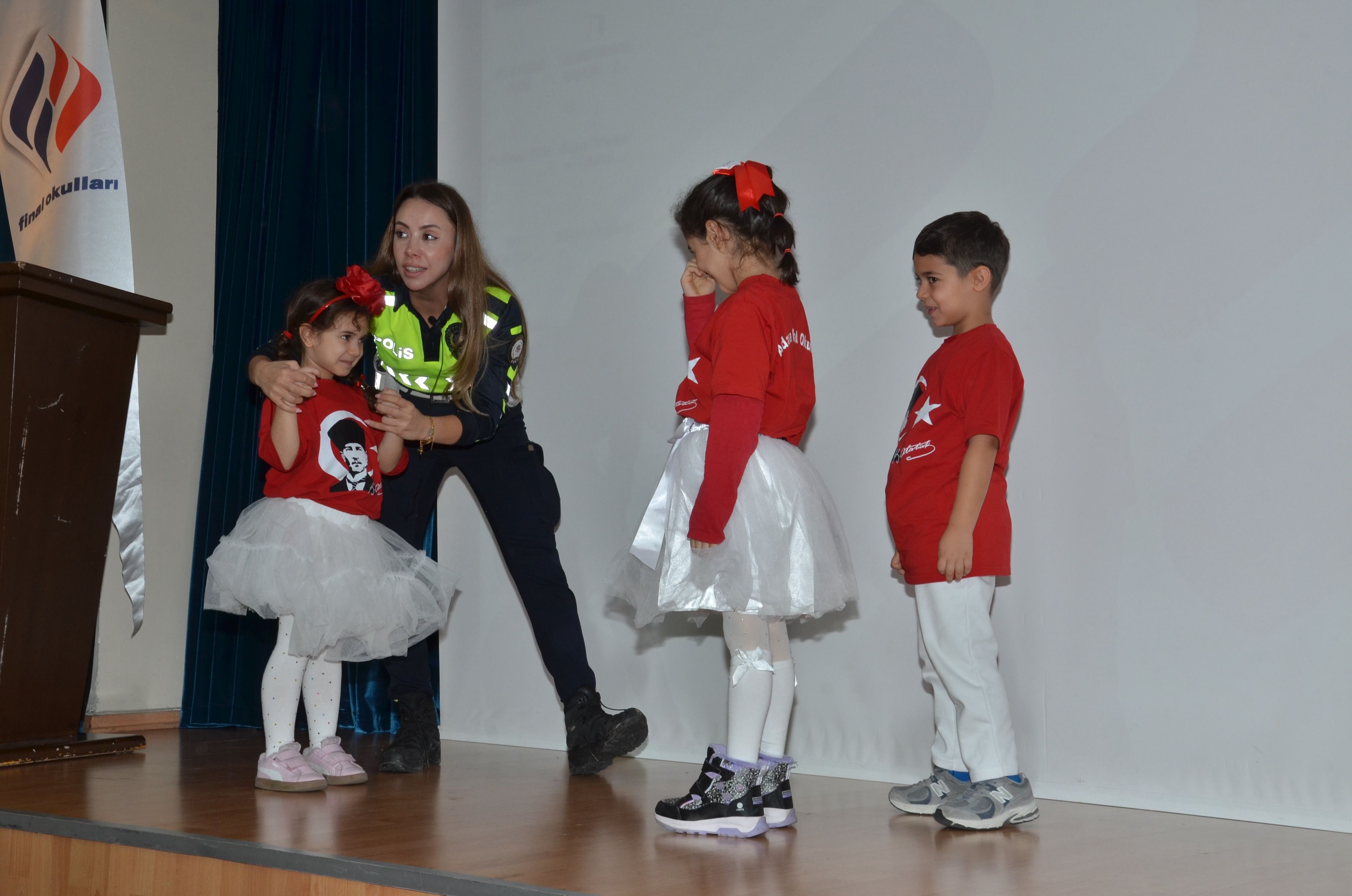 Miniklerden Trafikte Büyük Bilinç Adana Final Okullarında Uygulamalı Eğitimv (1)