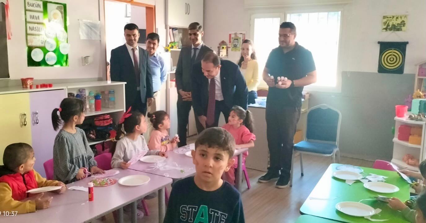 Müdür Murat Çelik’ten Talat Hacıbekiroğlu İlkokulu’na Ziyaret Miniklerin Neşesine Ortak Oldu (1)