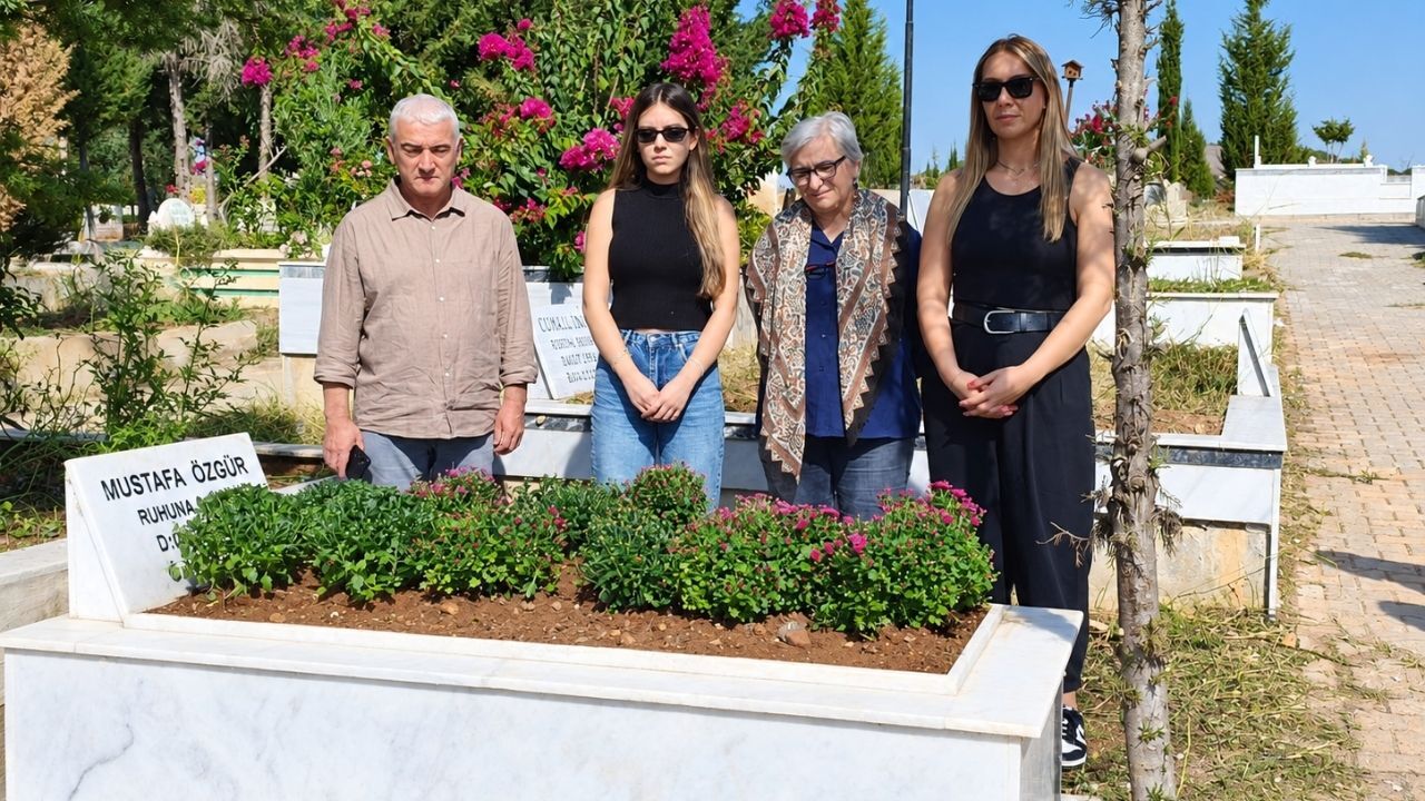 Mustafa Özgür kabri başında anıldı