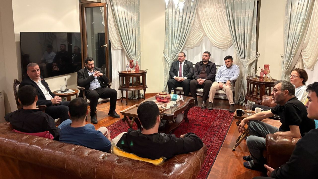 Orhan Bayram’dan Gözaltındaki Isimlerin Ailelerine Destek (2)