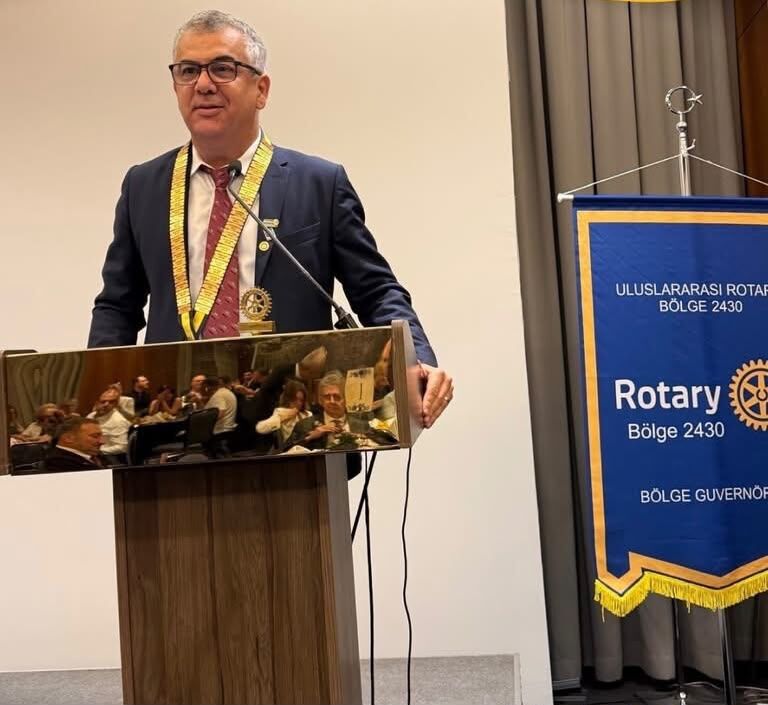 Seyhan Rotary Eşlerinden Bir Öğrenciye Eğitim Desteği (1)