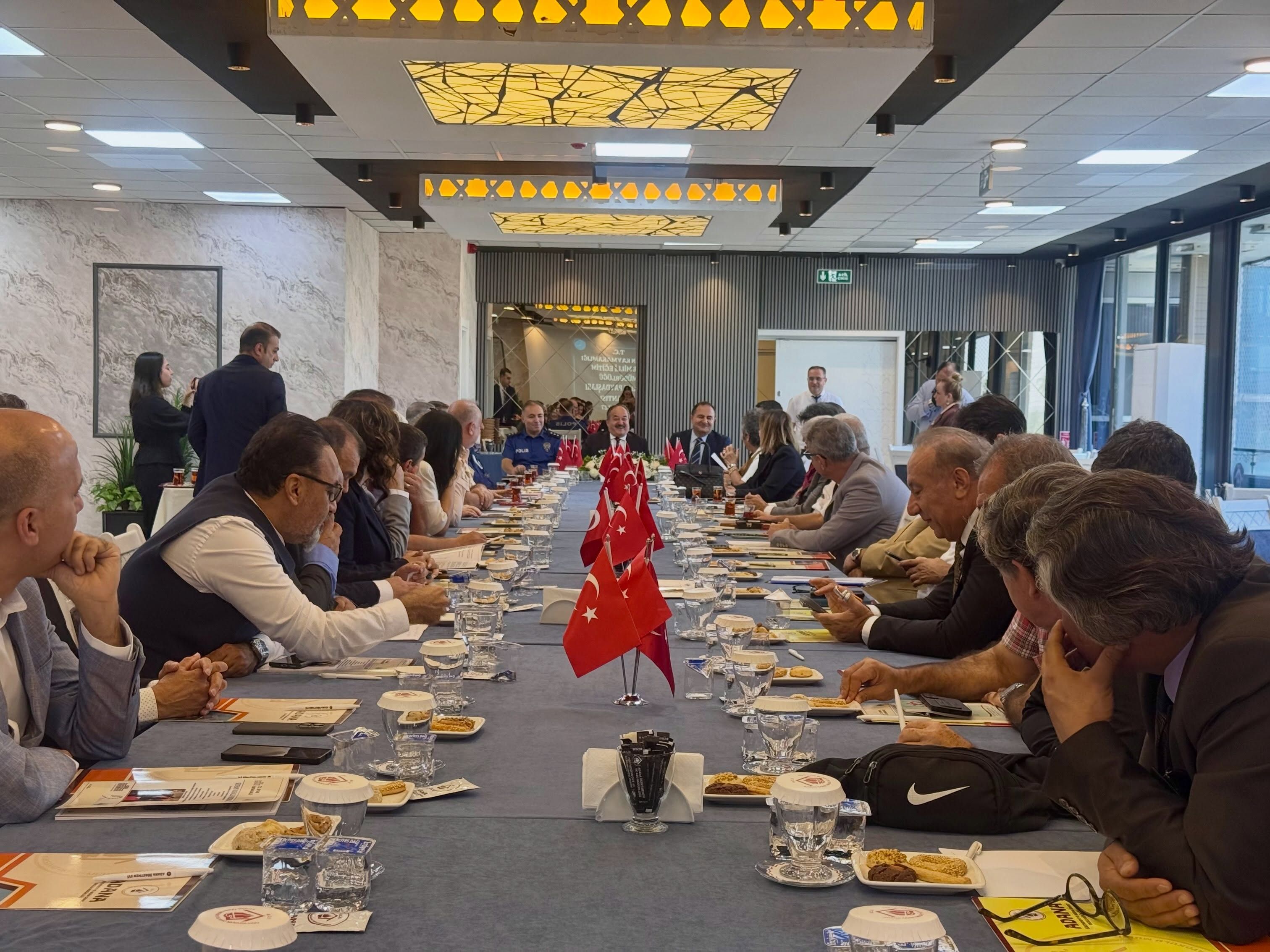 Seyhan'da eğitime ortak akıl desteği: "Mahalle Paydaşları Projesi" başladı