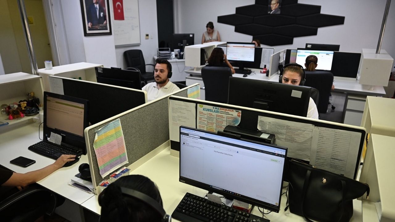 Seyhan’da Vatandaşın Sesi Si̇m Ile Duyuluyor (1)