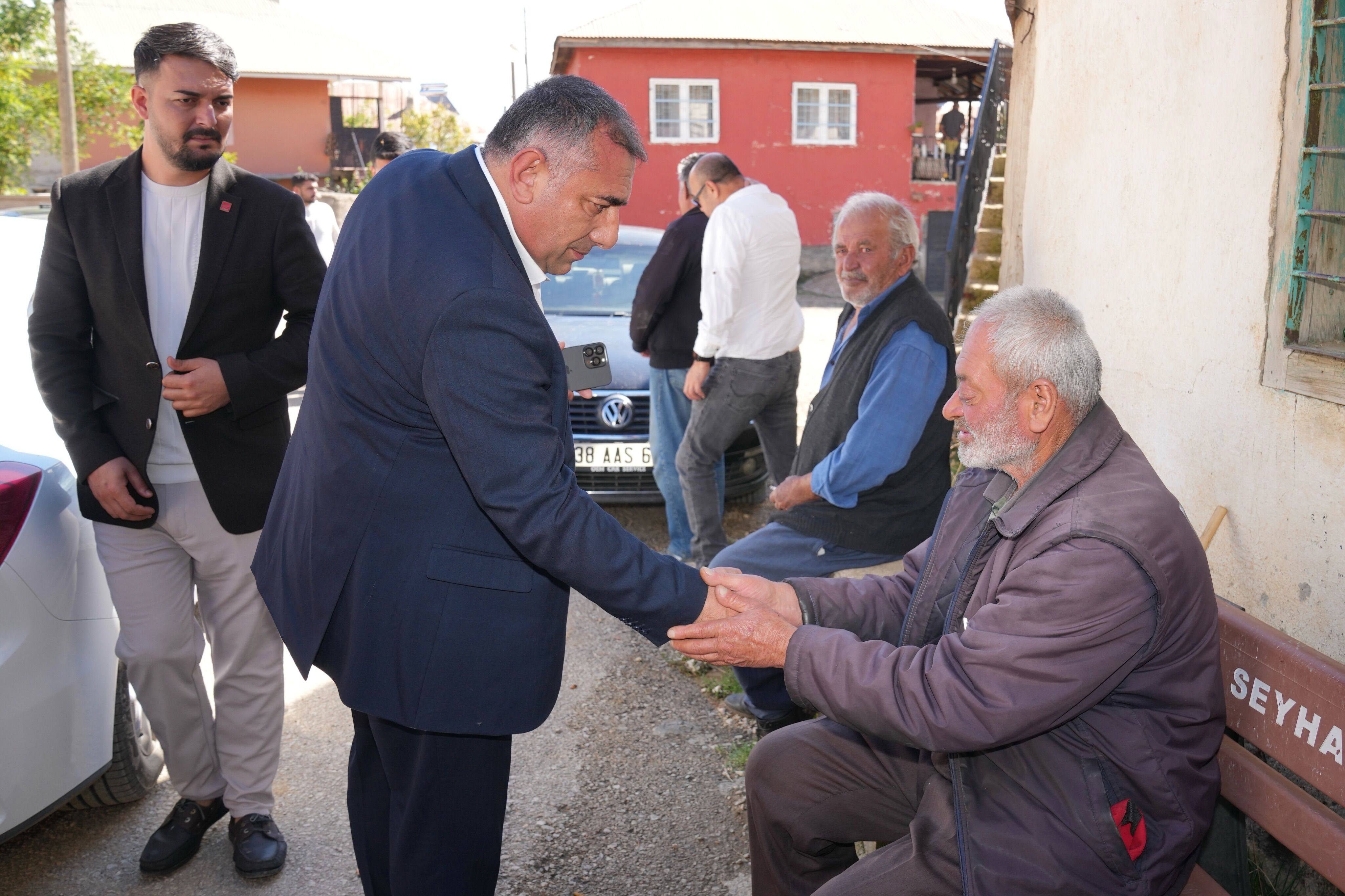 Tufanbeyli’de Gönül Köprüsü Başkanlar Doğanlı Ve Evci Sakinleriyle Kucaklaştı (1)