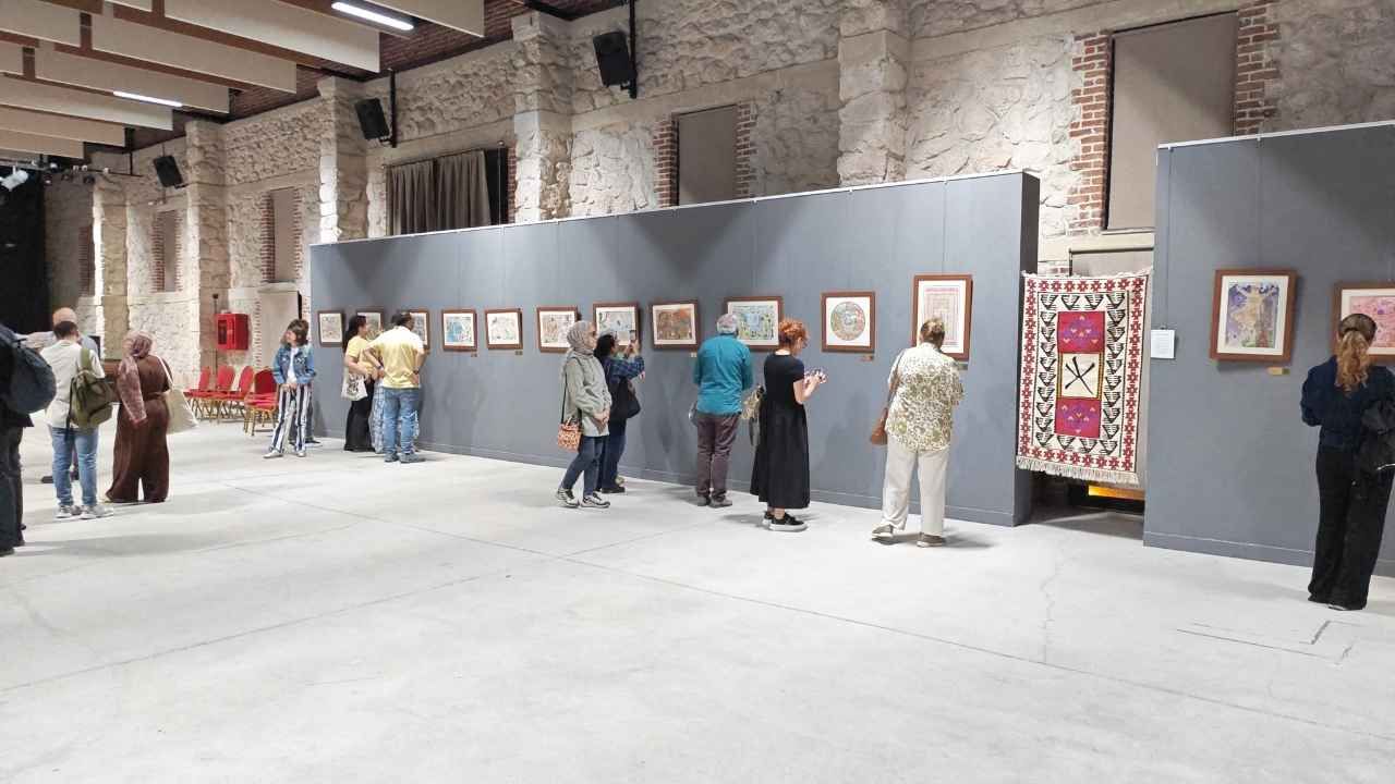 Yaşar Kemal'in 57 Kitabı Adana'da Minyatür Sanatıyla Hayat Buldu (3)
