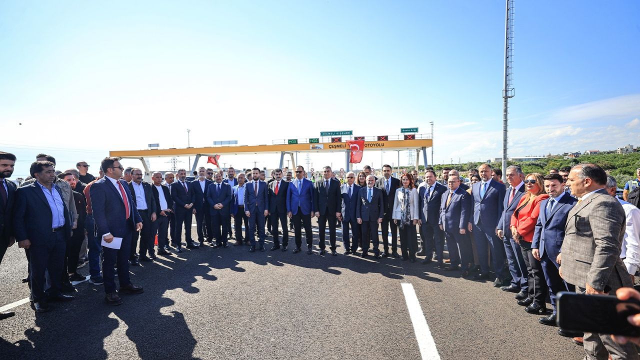 Yaz Trafiğini Rahatlatacak Otoyol Açıldı 2,5 Saatlik Yol 18 Dakikaya Düştü (1)
