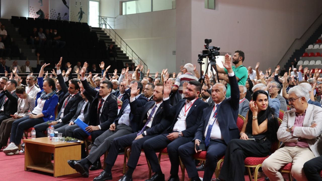 Yeni Parti Adana İl Başkanlığı 1. Olağan Kongresi Gerçekleştirildi (4)