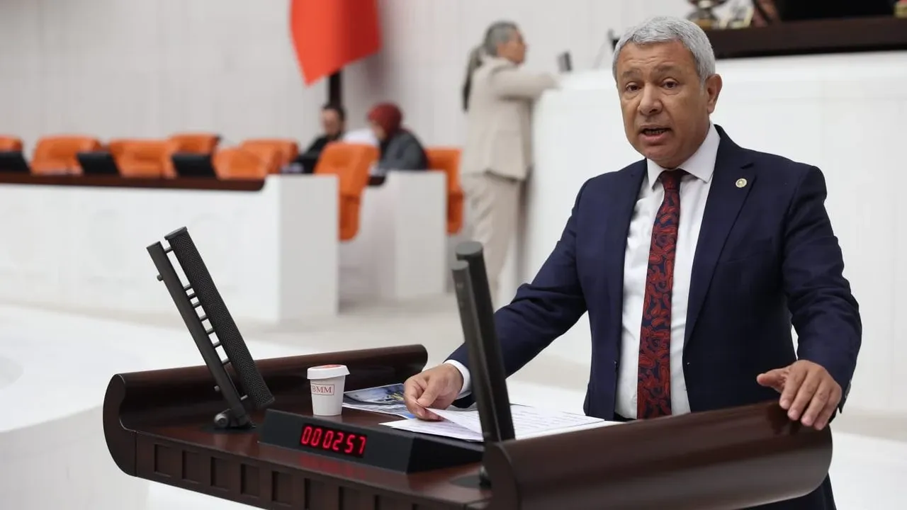 Orhan Sümer’den meclis’te sert tepki “Feke göz göre göre yalnızlaştırılıyor!”