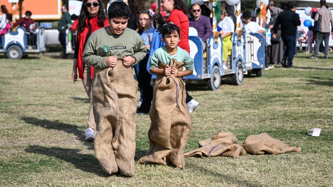 Adana’da İlk “Bağımsız Aile Festivali” Yoğun İlgi Gördü