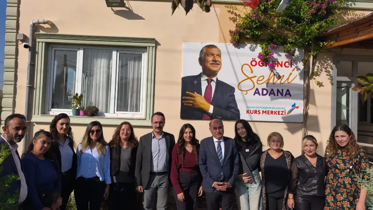 Yumurtalık’ta Öğretmenler Günü Coşkusu