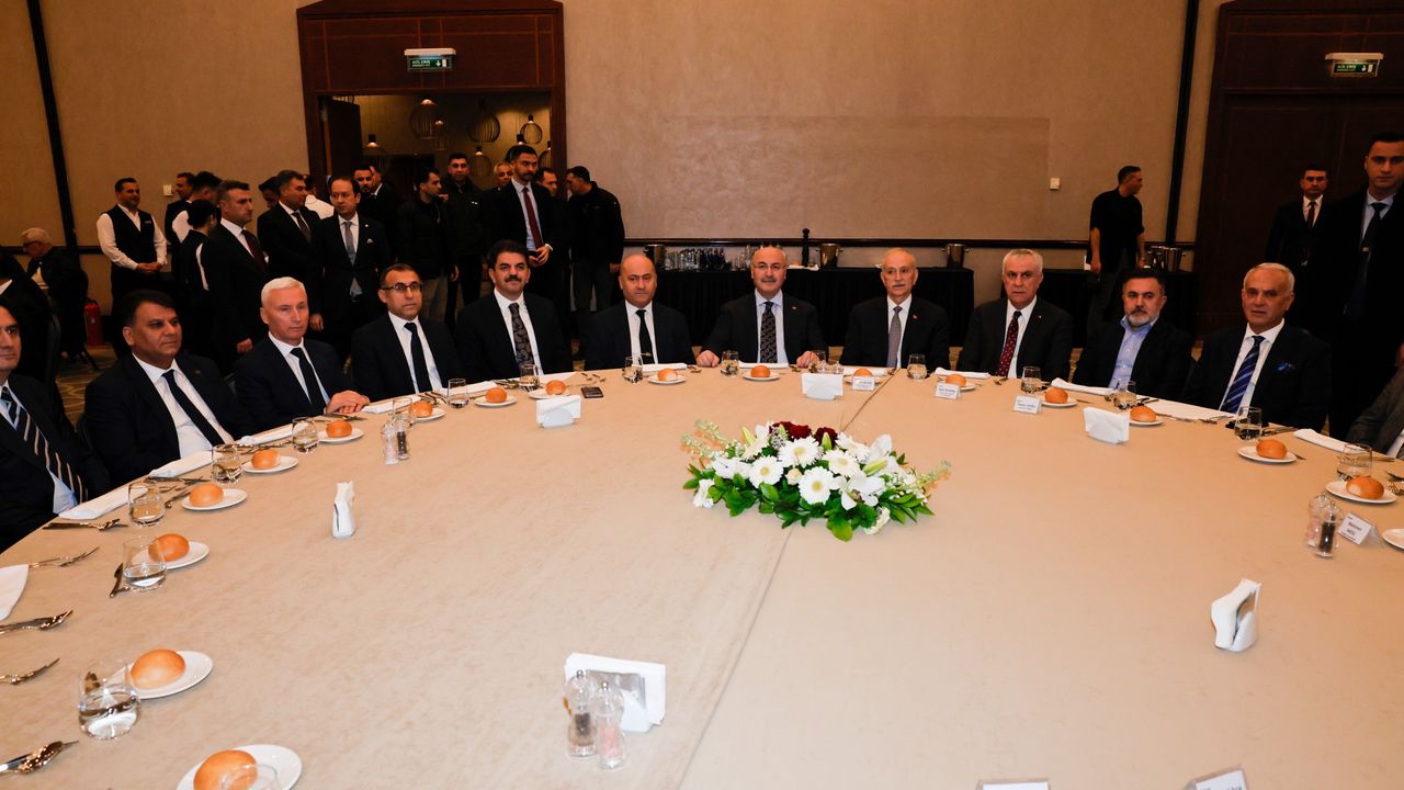 Vali Yavuz Selim Köşger’e Adana’dan duygusal veda