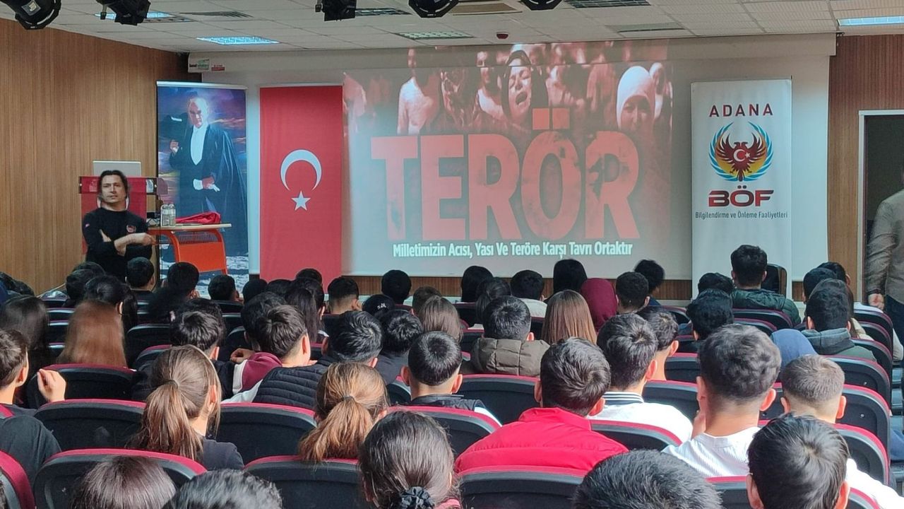 Adana’da gençlere terör ve dijital risk eğitimi verildi