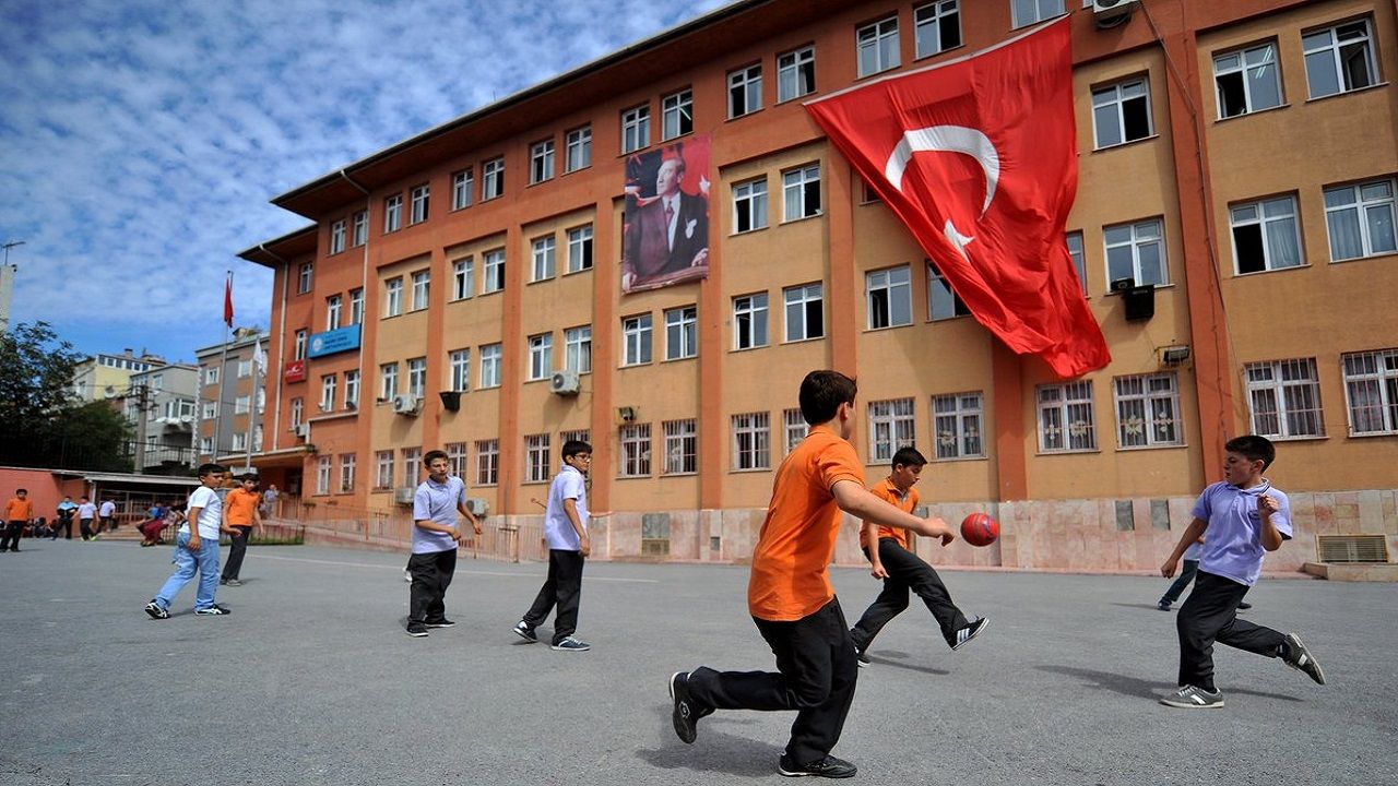 Adana'ya 53 tane yeni okul! Şaşırtan rakam paylaşıldı