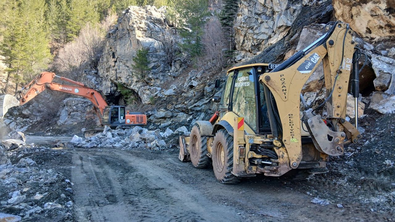 Pozantı–Aladağ Yolunda Kaya Düşmesi: Ulaşım Yeniden Sağlandı