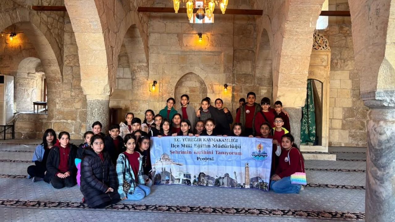 Yüreğir’de Öğrenciler “Şehrimin Tarihini Tanıyorum” Projesiyle Tarihle Buluştu