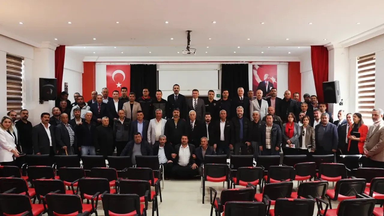Karaisalı’da Muhtarlarla İstişare Toplantısı