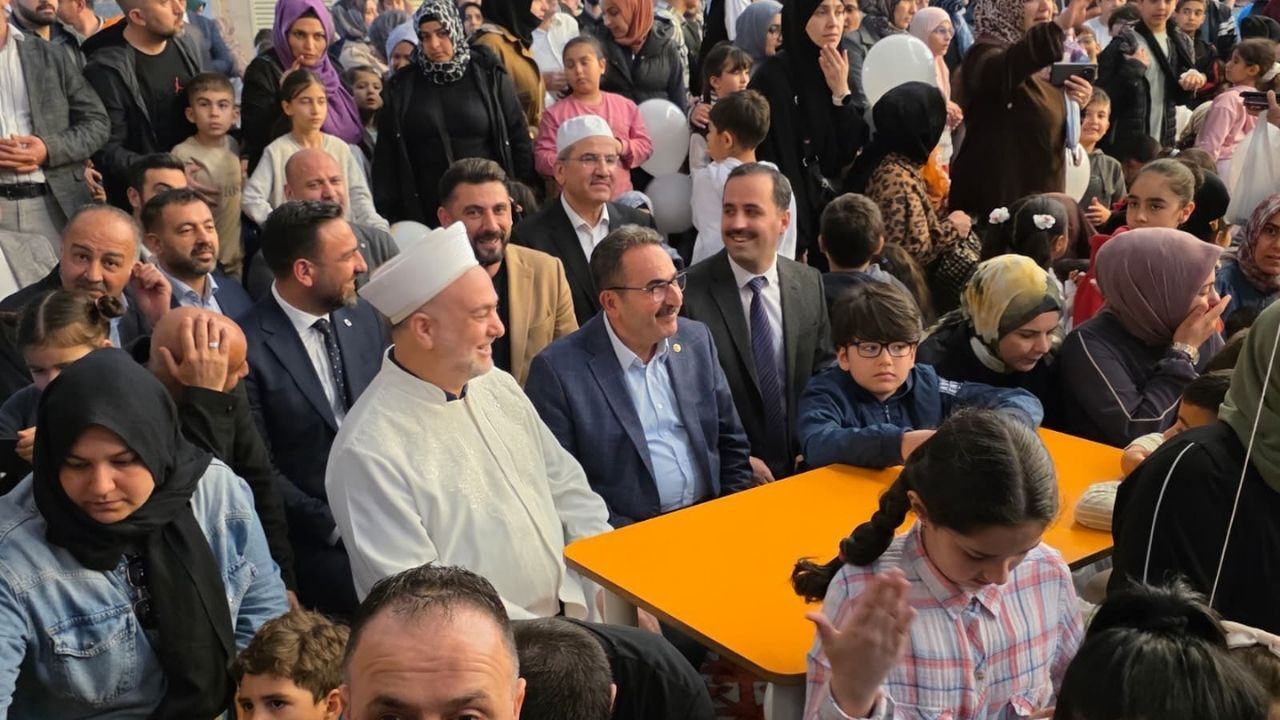 Adana’da “Türkiye’nin En Büyük Cami Şenliği”ne yoğun ilgi