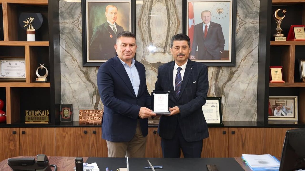 Karaisalı’da Adana Zirvesi: Başkan Şimşek, Dernek Yönetimini Ağırladı